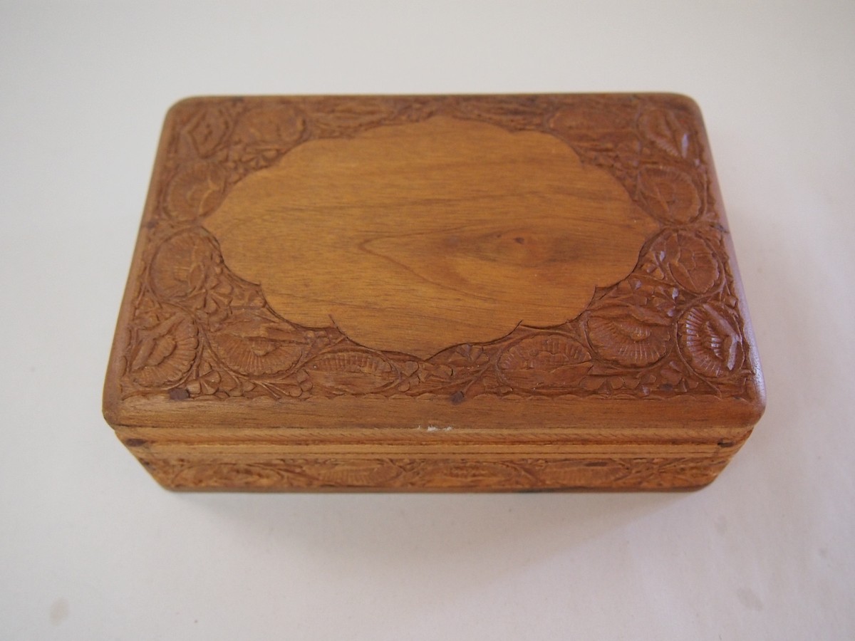 シェル レトロ木箱 『SHELL』Vintage wooden box Large Vintage Shell Box, Hand Crafted | Chairish