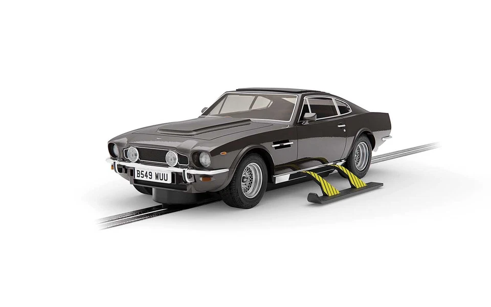 James Bond Aston Martin V8 - The Living Daylights - 1/32 Scale C4239 SCalextric - Image 4 of 4