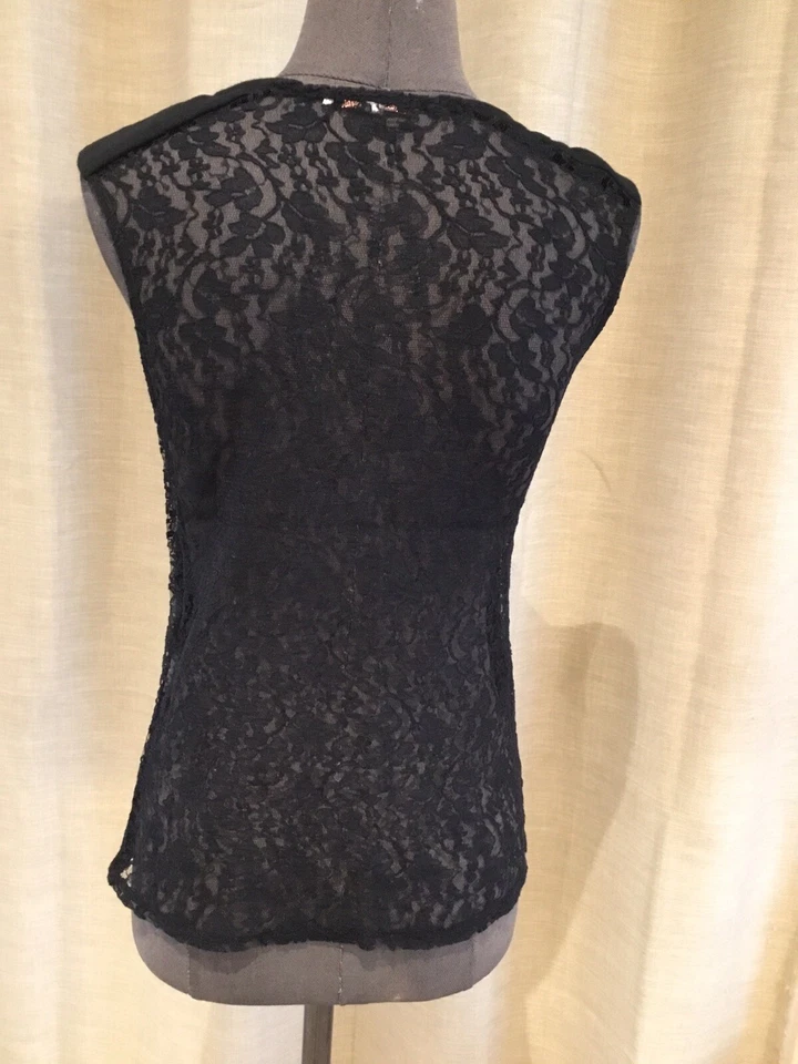 Tres beau haut noir dos dentelle Maje 36 tbe - Photo 2/4