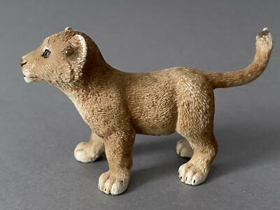 SCHLEICH 14364 Löwenjunges Löwe Baby Lion