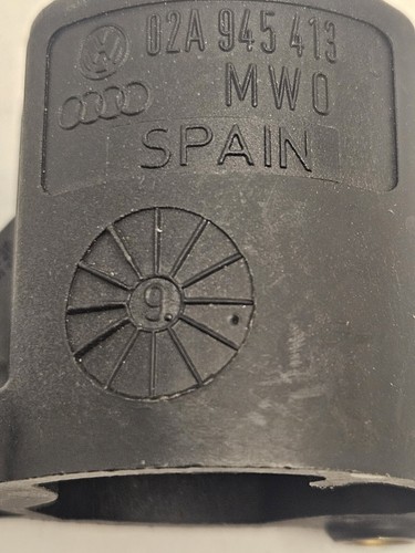 VW GOLF 2 CORRADO,CADDY,AUDI A3,AUDI TT. Interruttore Retromarcia 02A945413C NOS - Imagen 4 de 16
