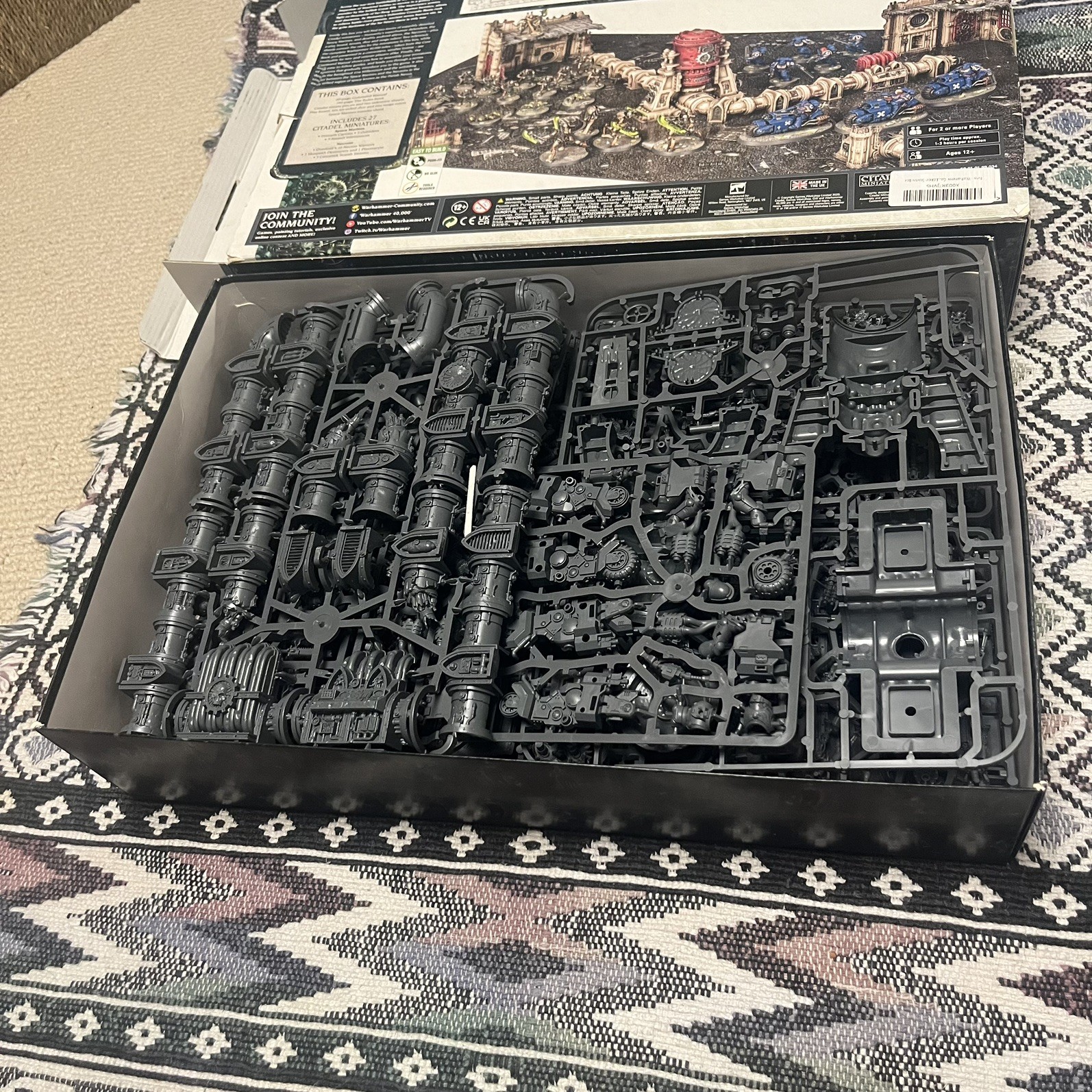 NEW/COMPLETE Warhammer 40K Command Edition Starter Set Unpainted ...