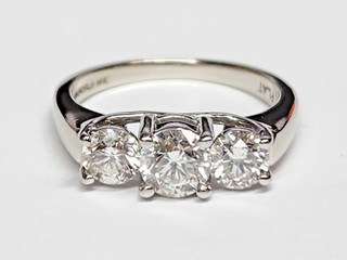 SPARKLY 14kw & Platinum 1.25 ctw. Three Natural Diamond Engagement Ring Sz 6.5