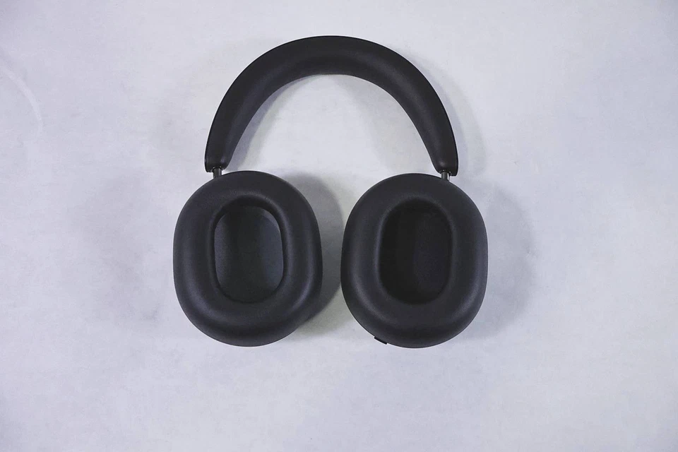 SONOS ACE WIRELESS NOISE-CANCELING OVER-EAR HEADPHONES | ACEG1US1BLK | BLACK - Image 2 of 4