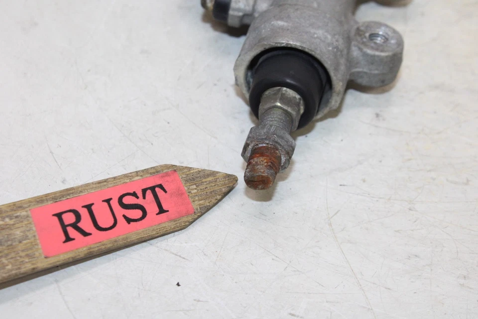 2000 Honda CBR900RR OEM REAR BACK BRAKE MASTER CYLINDER - Image 3 of 4