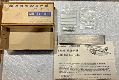 WESTWARD CRANE FRUEHAUF SEMI TRAILER WHITE METAL KIT No 15