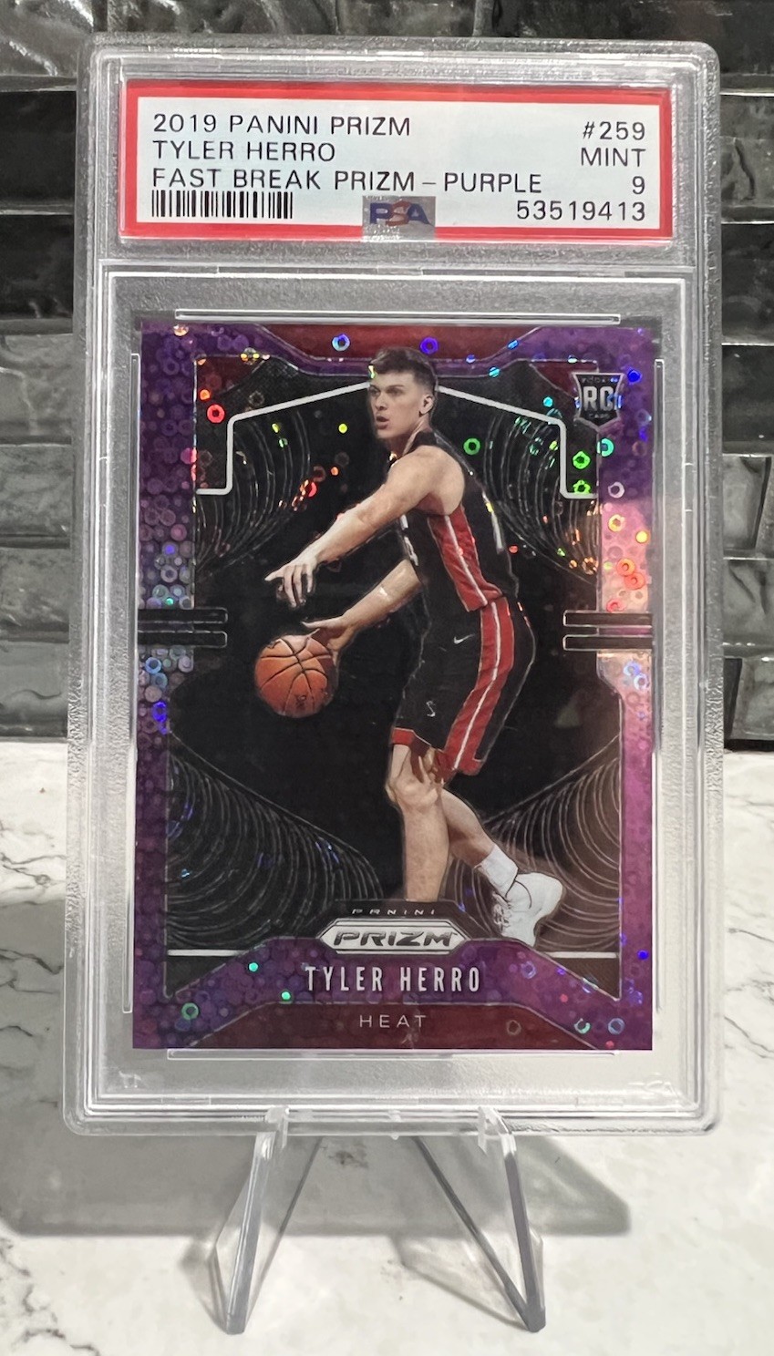 2019 Panini Prizm Fast Break Tyler Herro Prizm Purple /75 RC #259 PSA 9 Heat