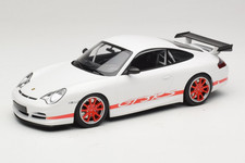 155062020 Porsche 911 997 GT3 RS White with Red Stripe Minichamps 1/18