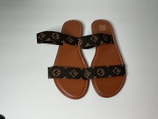 Women  s sandals