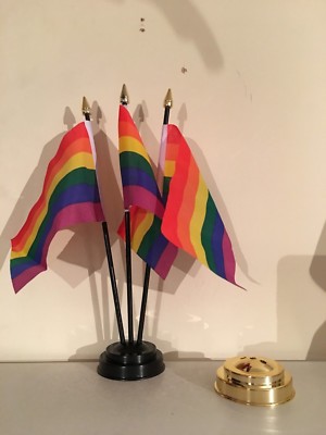 REGENBOGEN TISCHFAHNE SET 3 Fahnen und Sockel