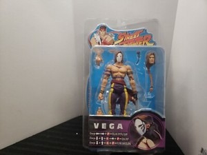2005 SOTA TOYS (CAPCOM) - STREET FIGHTER - ROUND 2 - VEGA - RED VARIANT - NEW