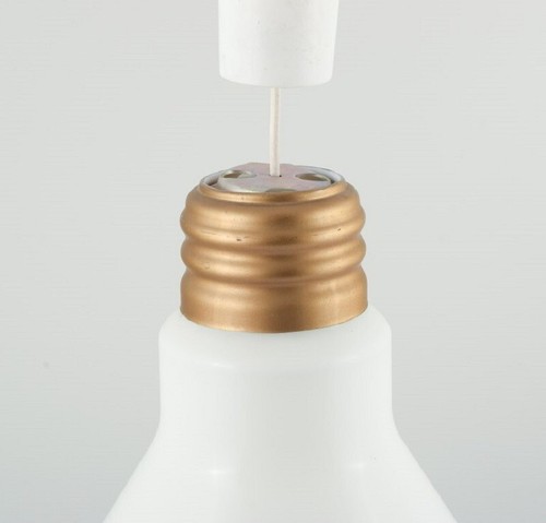 Light bulb-shaped ceiling lamp in frosted glass and metal. Ingo Maurer style. - Picture 3 of 4