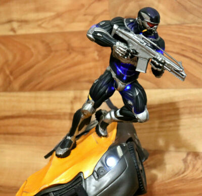 Crysis 2 フィギュア Crysis 2 Alcatraz Nano Edition Rare Figur light-up Statue