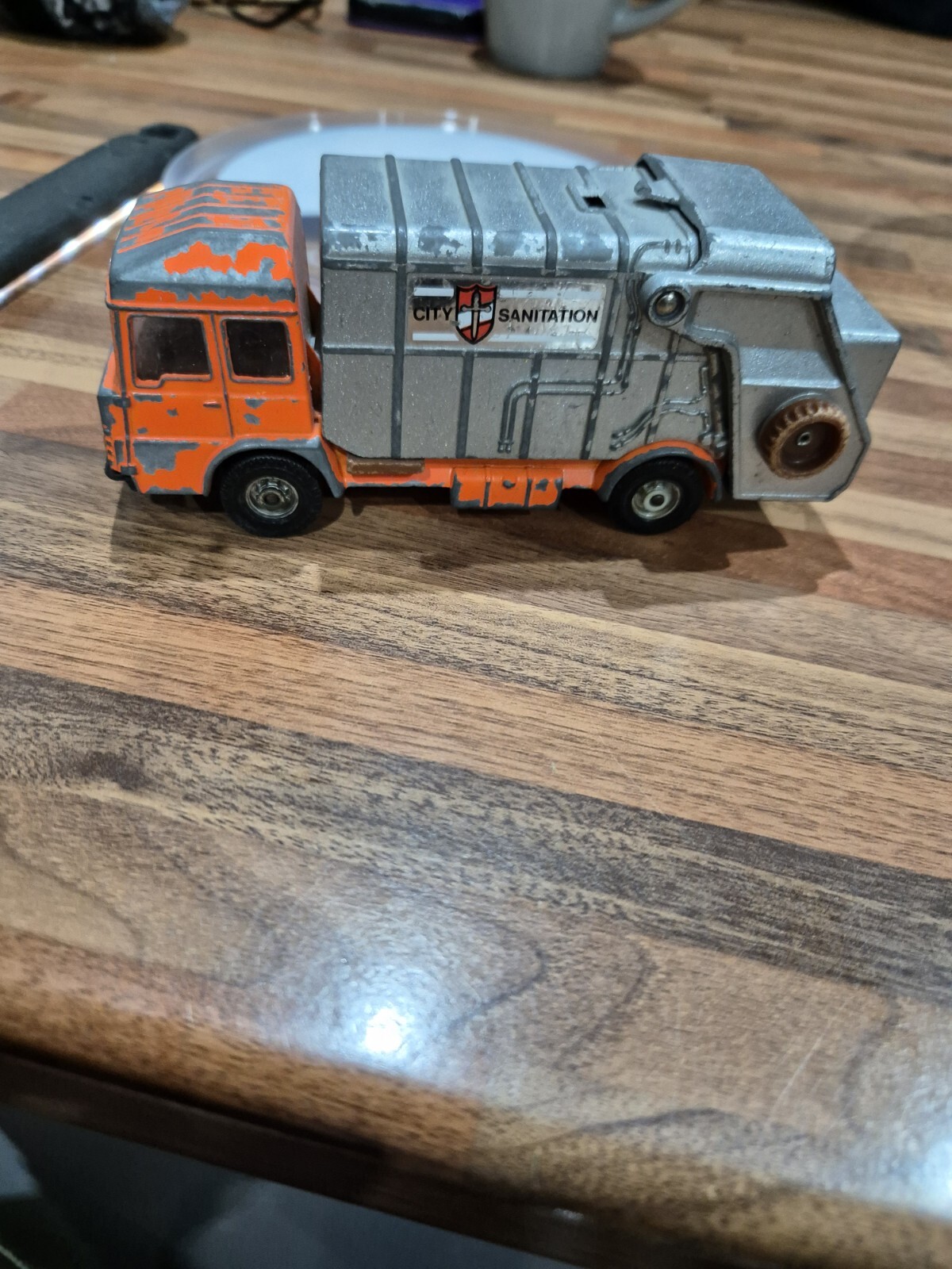 Picture 1 of 4