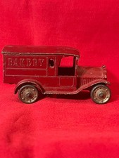 1950 TOOTSIETOY VINTAGE ANTIQUE CAR excellent condition