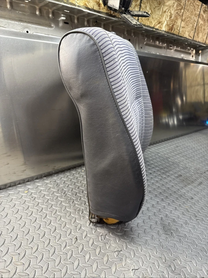 Asiento con canastilla delantero derecho OEM superior Toyota Land Cruiser FJ60 FJ62 gris 1981-1990 Foto 2 de 4