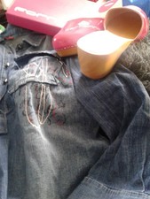 Holz Sabotage zum Reinschluepfen pink Lack 40 US 9 UND Bluse S Graffiti Design