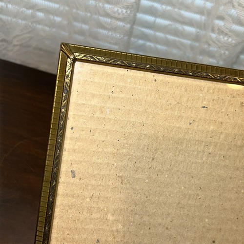 Vintage Gold Metal 8x10 Picture Frame Standing Easel Ball Feet Orante Metal MCM - Picture 9 of 13