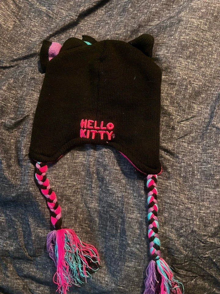 HELLO KITTY 儿童 Beanie 针织帽黑色和粉红色带柔软抓绒衬里 2015 — 第 3/4 张图片