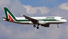 Airbus A-320 A320 Alitalia Air Desktop Wood Airplane New Model Large Scale 1/100