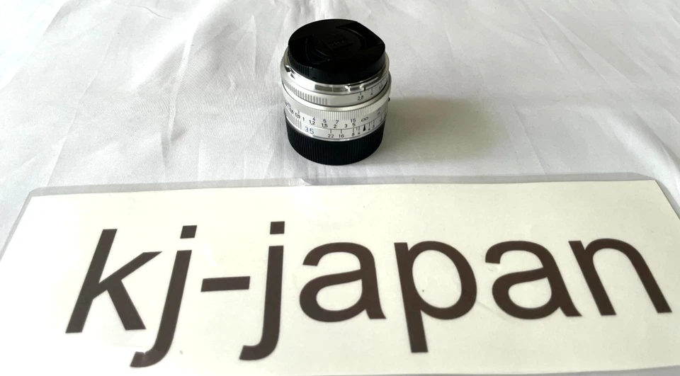 Carl Zeiss C Biogon T* 35mm f2.8 ZM Lens Black for Leica M Unused Open Box - Image 2 of 4