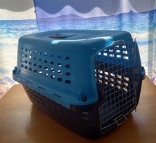 Dog Crate/Cage/Kennel/Travel Carrier PetMate Pet mate blue black 15.5" tall x 24