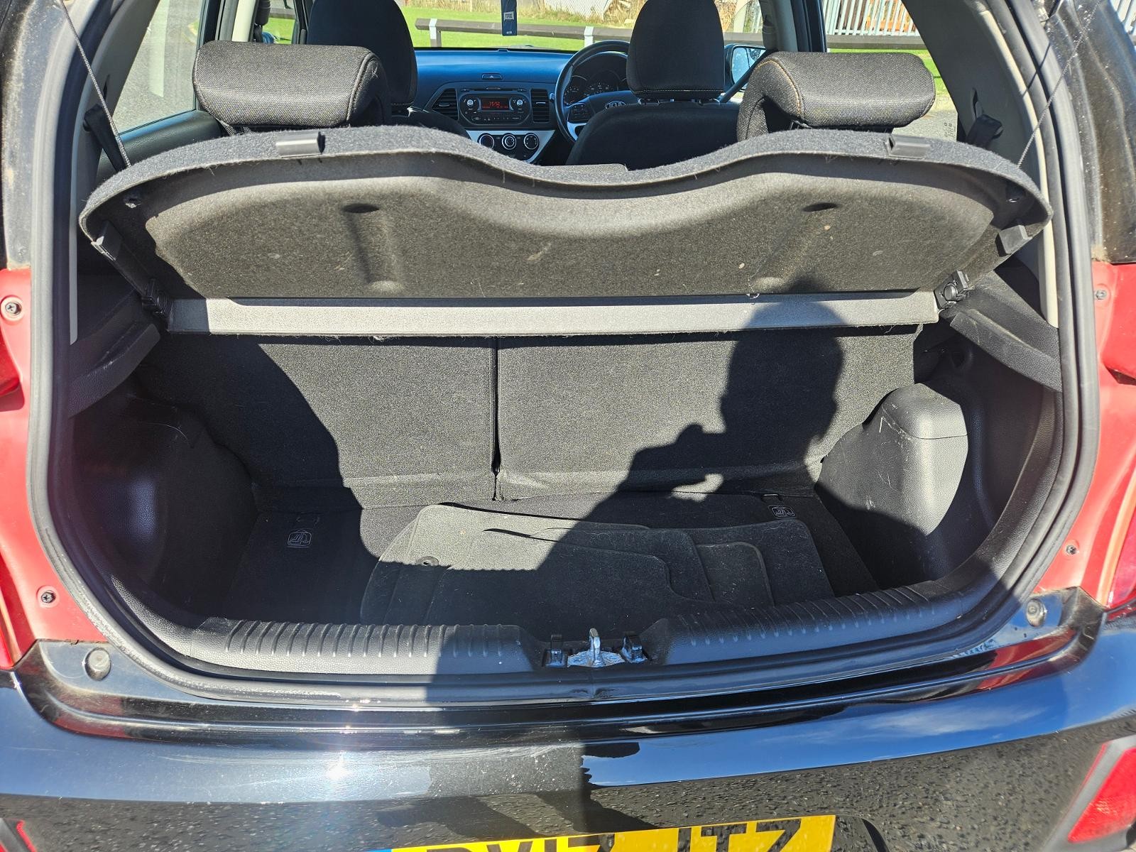 2017 Kia Picanto, photograph 9