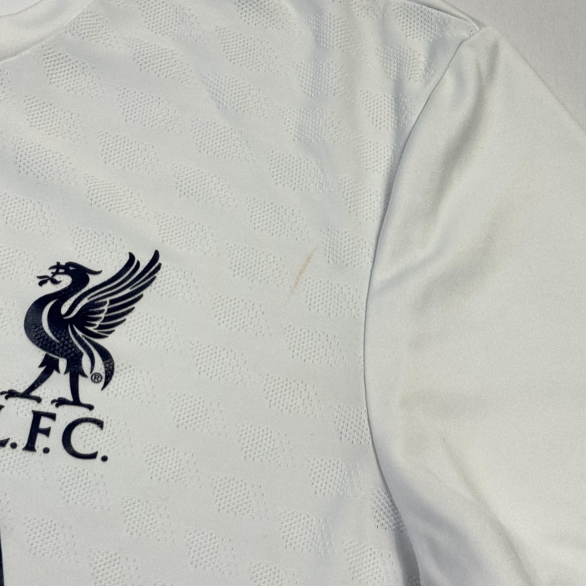 New Balance Liverpool Training Shirt Mens Medium White Soccer AXA