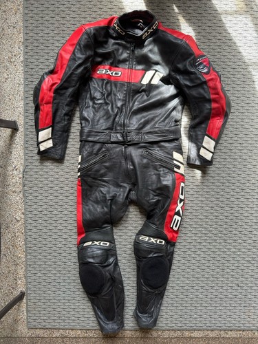AXO Men’s 2 Piece Motorcycle Racing Leathers Armor Full Zip Track Day Suit 🇮🇹