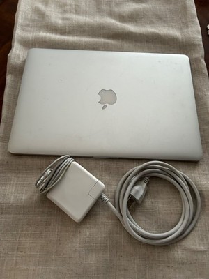 Apple MacBook Pro Retina 15.4  (256GB SSD, Intel Core i7-4960HQ, 2.60 GHz, 16GB)