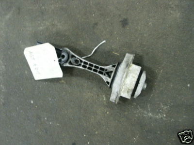 Halterung Stütze Getriebe Audi A3 Golf Bora 1J0199851M