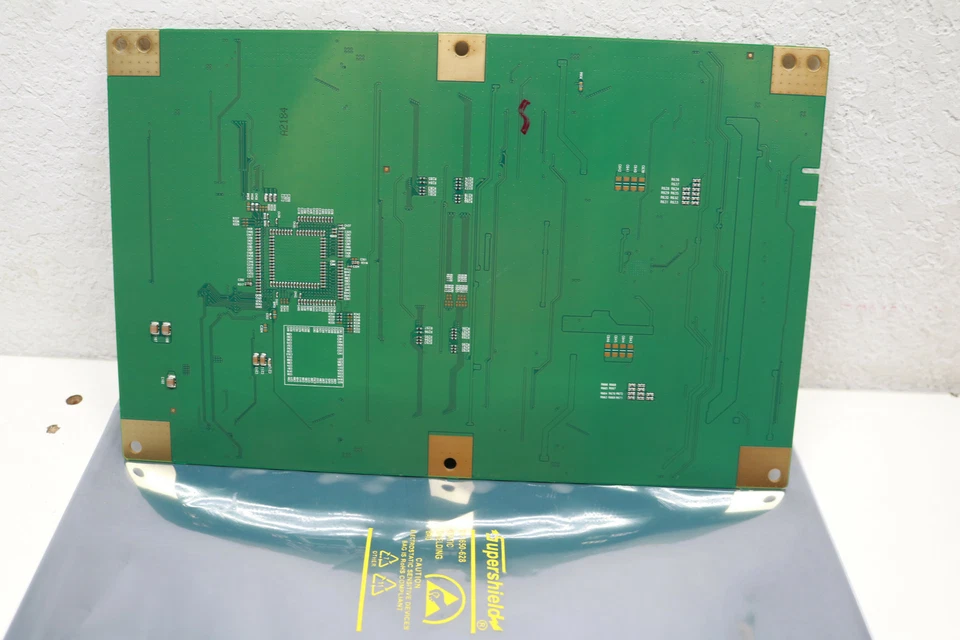 Placa NEC MultiSync 98" 4K LED C981Q T-Con 6870C-0508C LC980DQD Foto 3 de 3