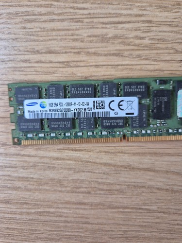 16GB Samsung M393B2G70DB0-YK0Q2 2Rx4 PC3L-12800R Server RAM - Picture 2 of 4