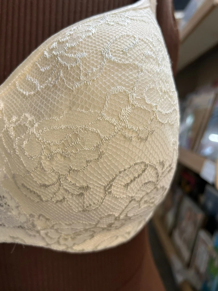 Moda Sujetador Bug Balconette Encaje Acolchado 42DD Crema Marfil Forrado con Aros Foto 3 de 4