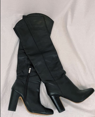 Vince Camuto \