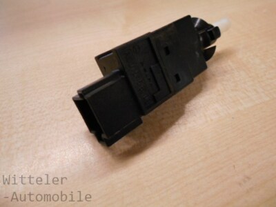 URO Teile Bremslichtschalter 000 545 8709 - Original Ersatzteil