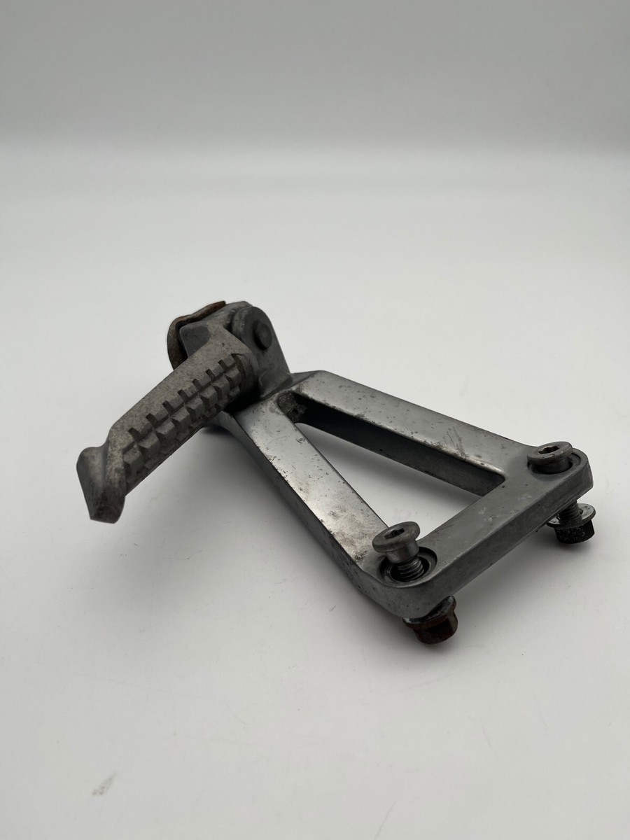 Kawasaki ZX9R Ninja ZX900B Fussrastenhalter Hinten Links