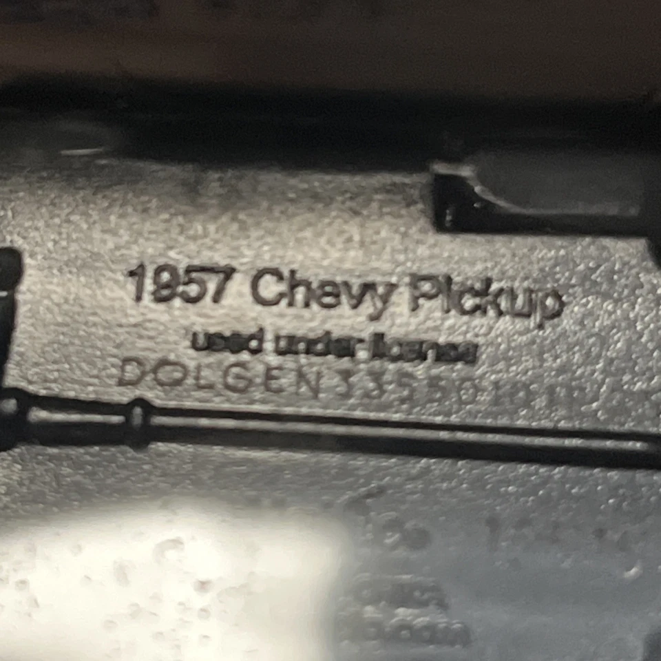 Maisto Fresh Metal 100 Collection Classics  Black 1957 Chevy Pick Up Lot  Of 2 - Image 3 of 3