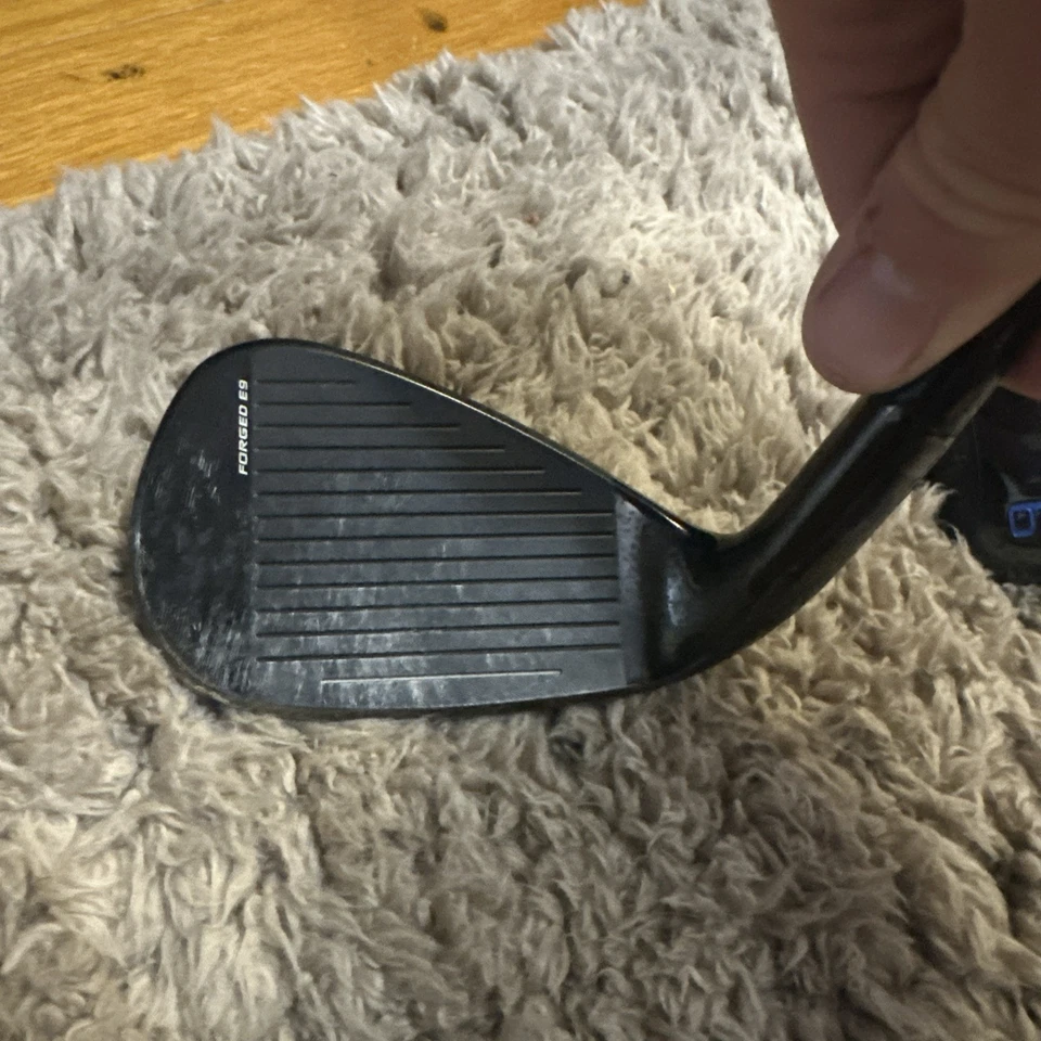 Cobra T-Rail Hybrid Irons ULTRALITE 50-R Flex RH 4H 6-PW GOOD CONDITION - Image 4 of 4