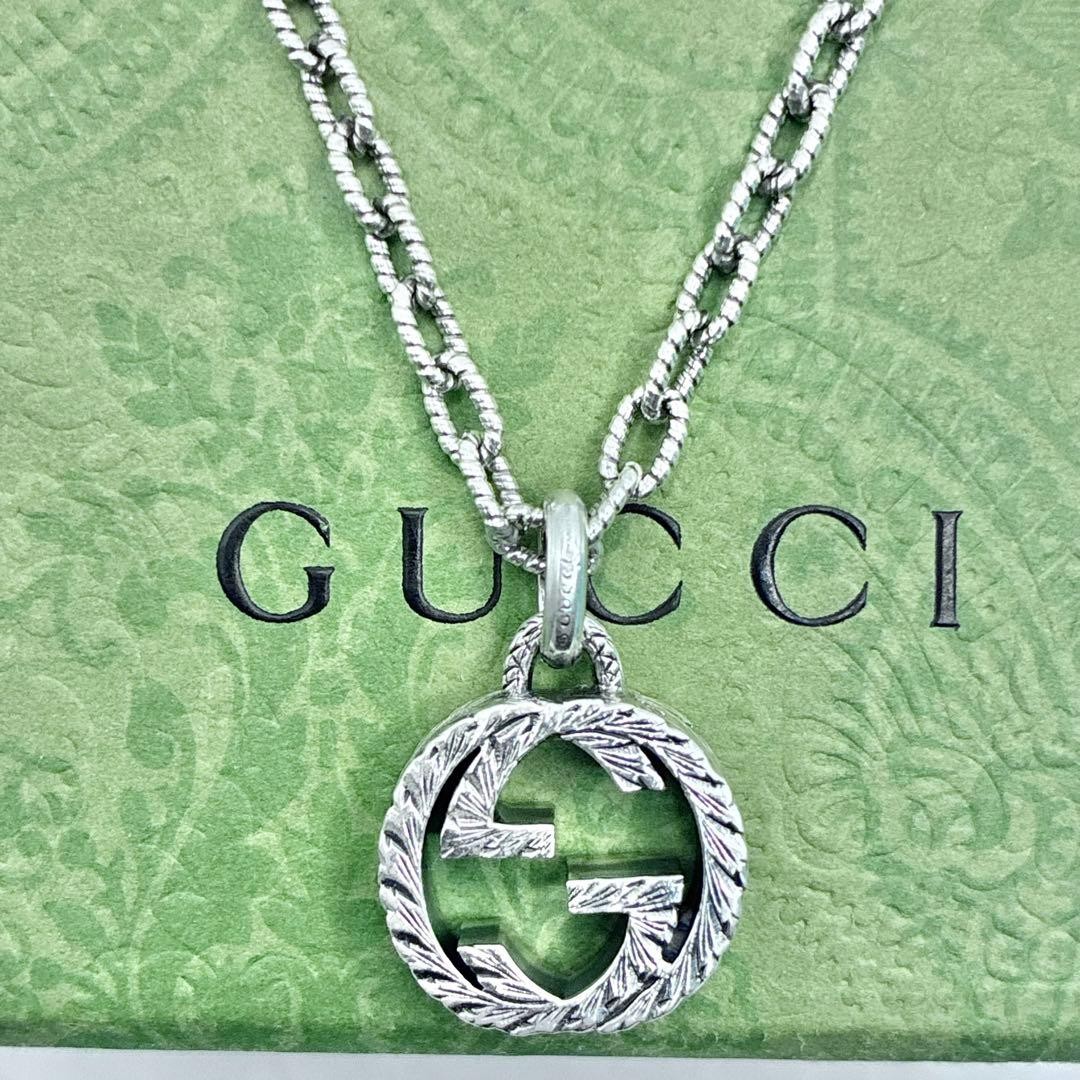 GUCCI Interlocking G Arabesque Large Silver Neckl… - image 2
