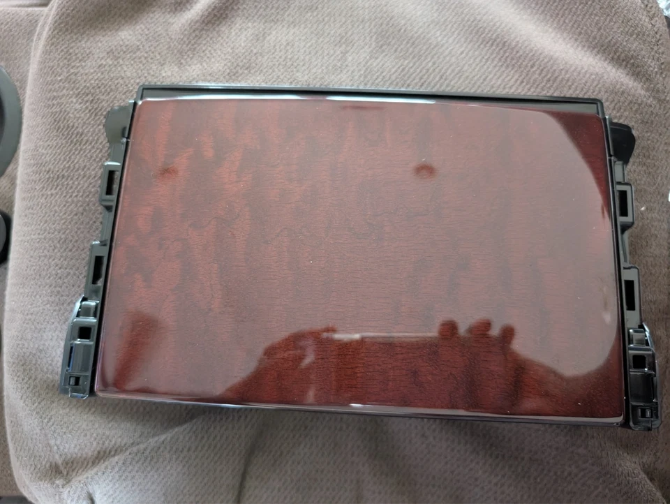 Portavasos trasero Lexus LX570 6699060030E3 Foto 2 de 3