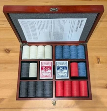 Brookstone Professional Casino Poker Set In Wood Box w/ 2 Unused Decks Bee Cards