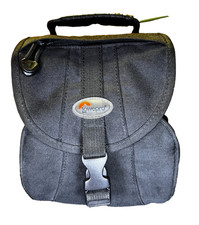 Lowepro Black Compact Camera Bag Case   Padded Interior, Adjustable Dividers, Ca