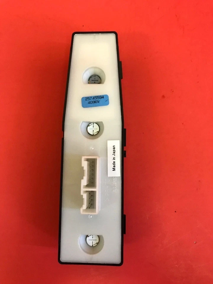 Door Power Window Switch DWS159 fits 2000 - 2005 Cadillac Deville 15220816 - Image 3 of 3