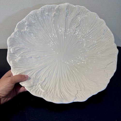 Vintage California Pottery Large Cabbage Leaf Platter Bowl Cottagecore 14.5 in - Picture 2 of 12