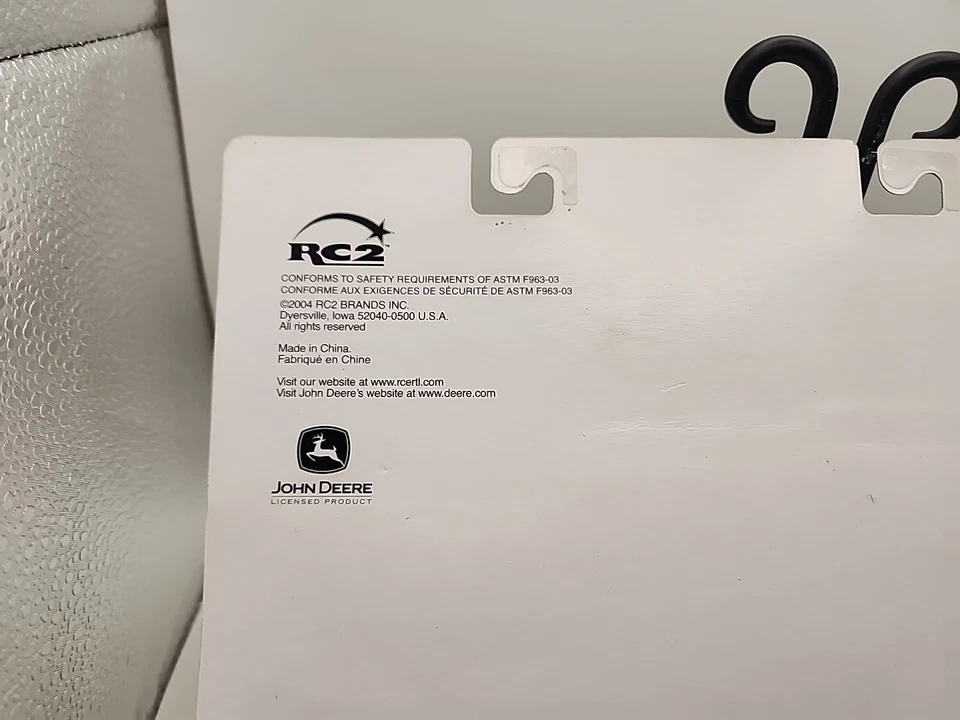 Plantadora de hileras divididas 1/64 Ertl John Deere 1790 # 15380 Foto 2 de 2