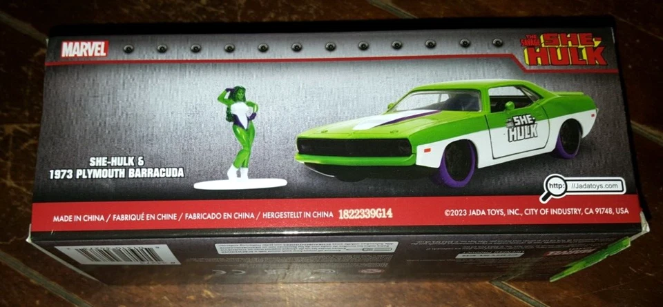 Jada She Hulk Die-Cast & 1973 Plymouth Barracuda - escala 1/32 - #34273 Foto 3 de 4