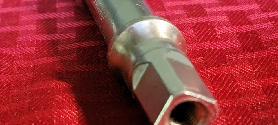 Shimano 600EX  ITA Bottom Bracket (BB)  Spindle  70 X 119 D-5LL  Vintage - Image 4 of 4