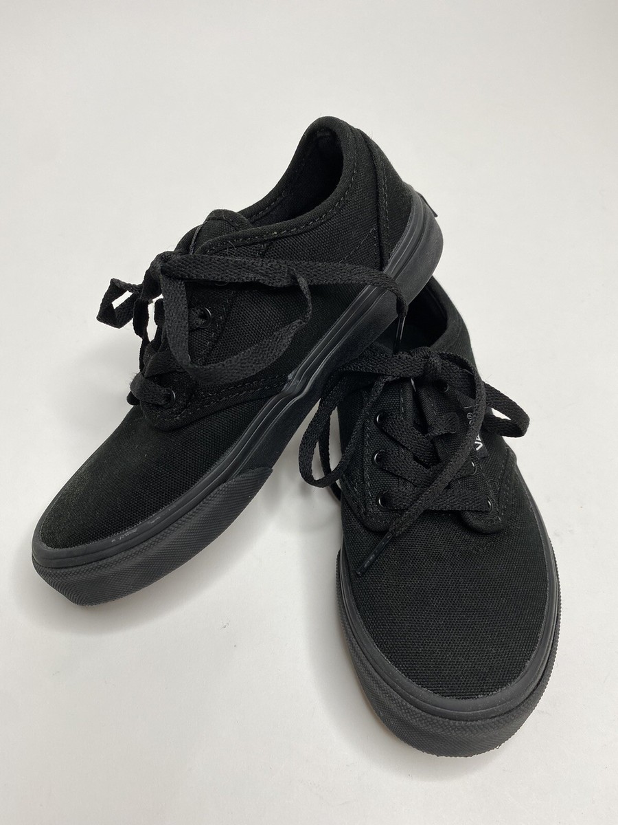 Youth Vans Triple Black Athletic Skateboard Shoes •Size *EUC