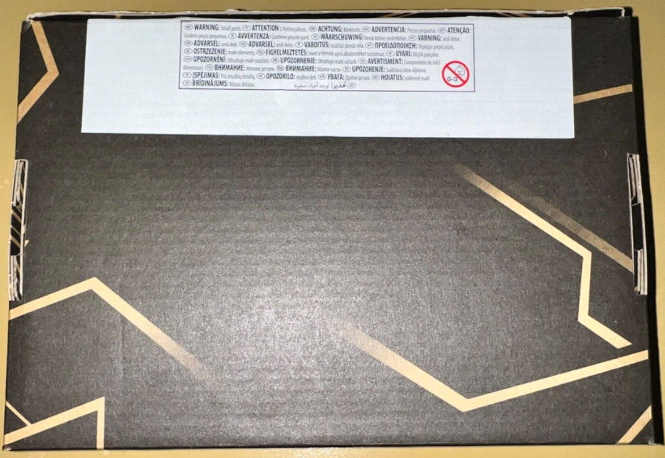 Transformers Legacy Generations Select DK-2 Guard Figure Deluxe Class Box Damage